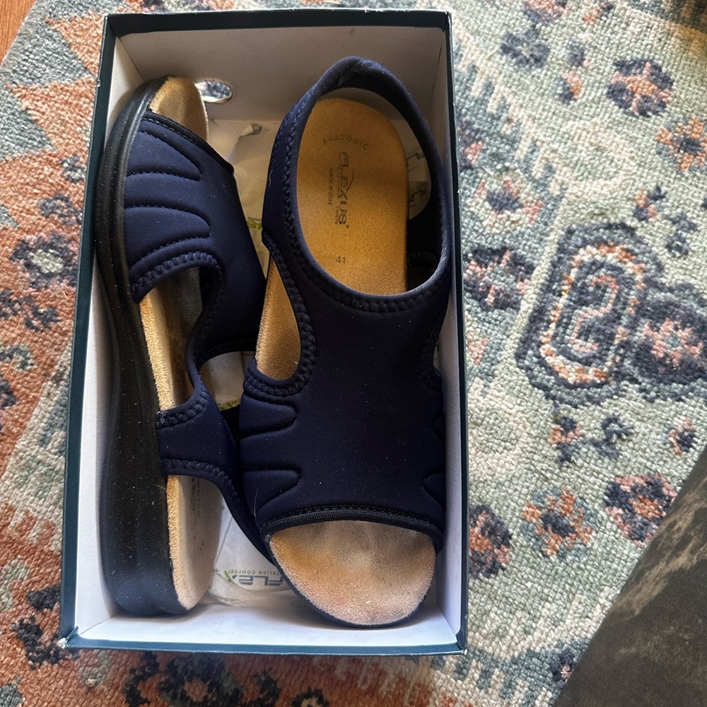 Spring Step Flexus Navy Sandals - image 4